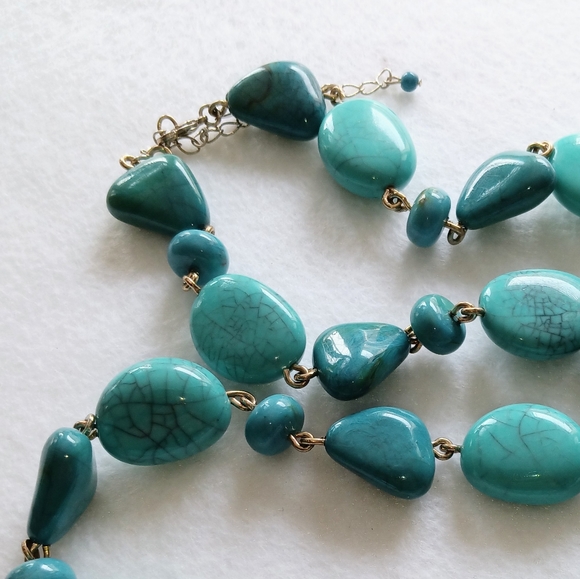 Necklace Fashion Large Turquoise Stones. - Picture 2 of 2